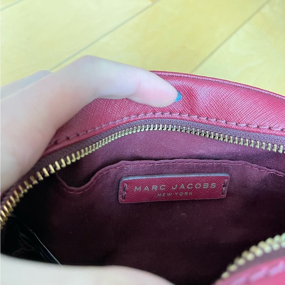 Marc Jacobs Burgundy Purse Gold Hardware - Picture 6 of 6